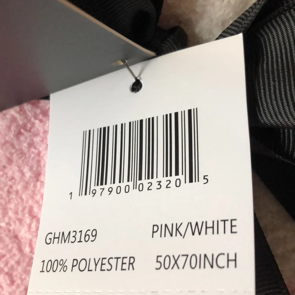 Magaschoni Pink White Hearts Throw Blanket
